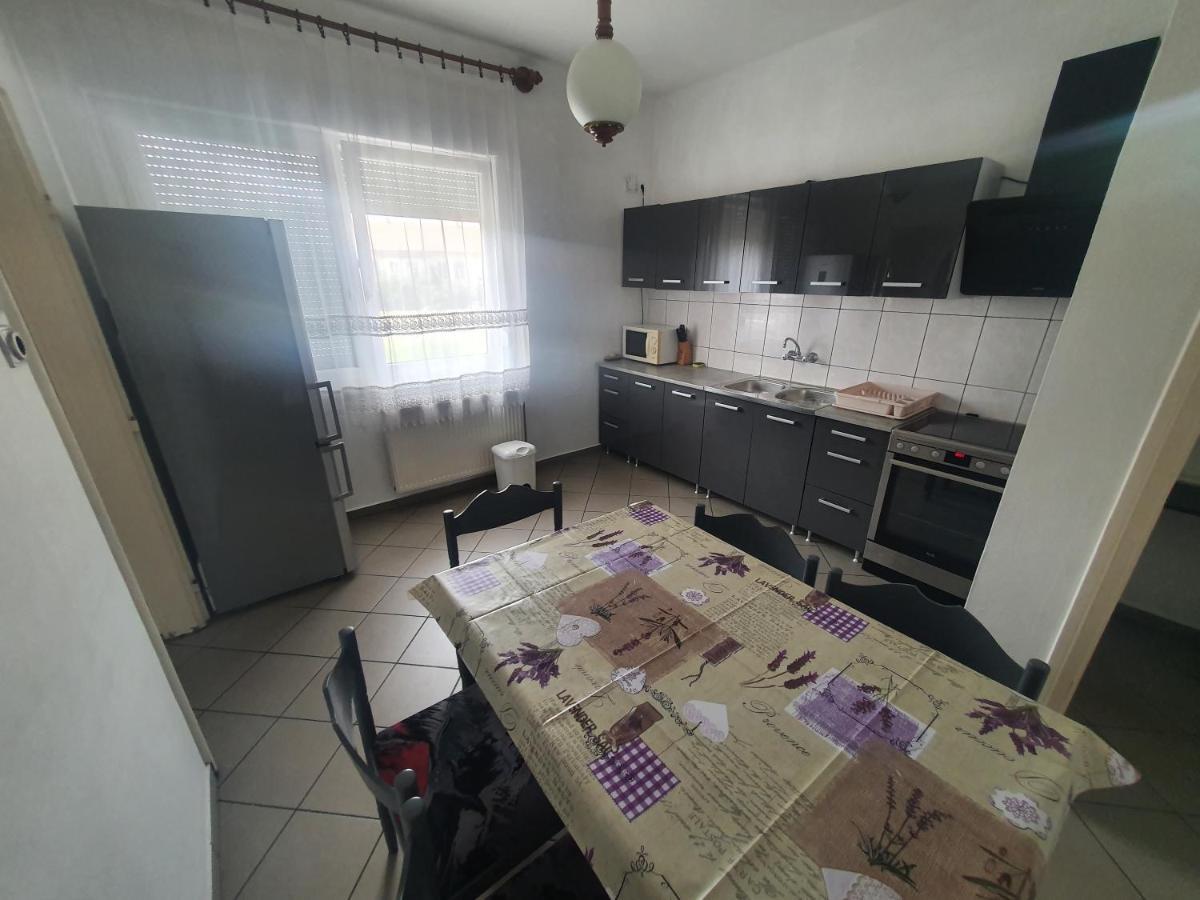 Wolf Vendeghaz Villa Balatonkeresztúr Exteriör bild